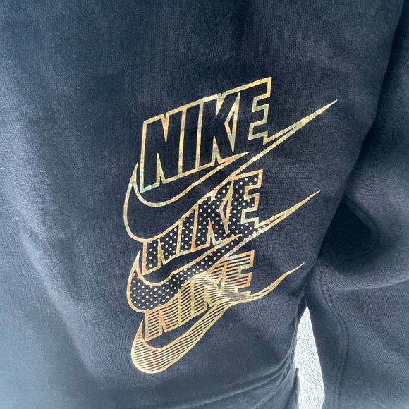 Nike Funnel Neck 1/2 zip Sweater - Picture 8 of 9
